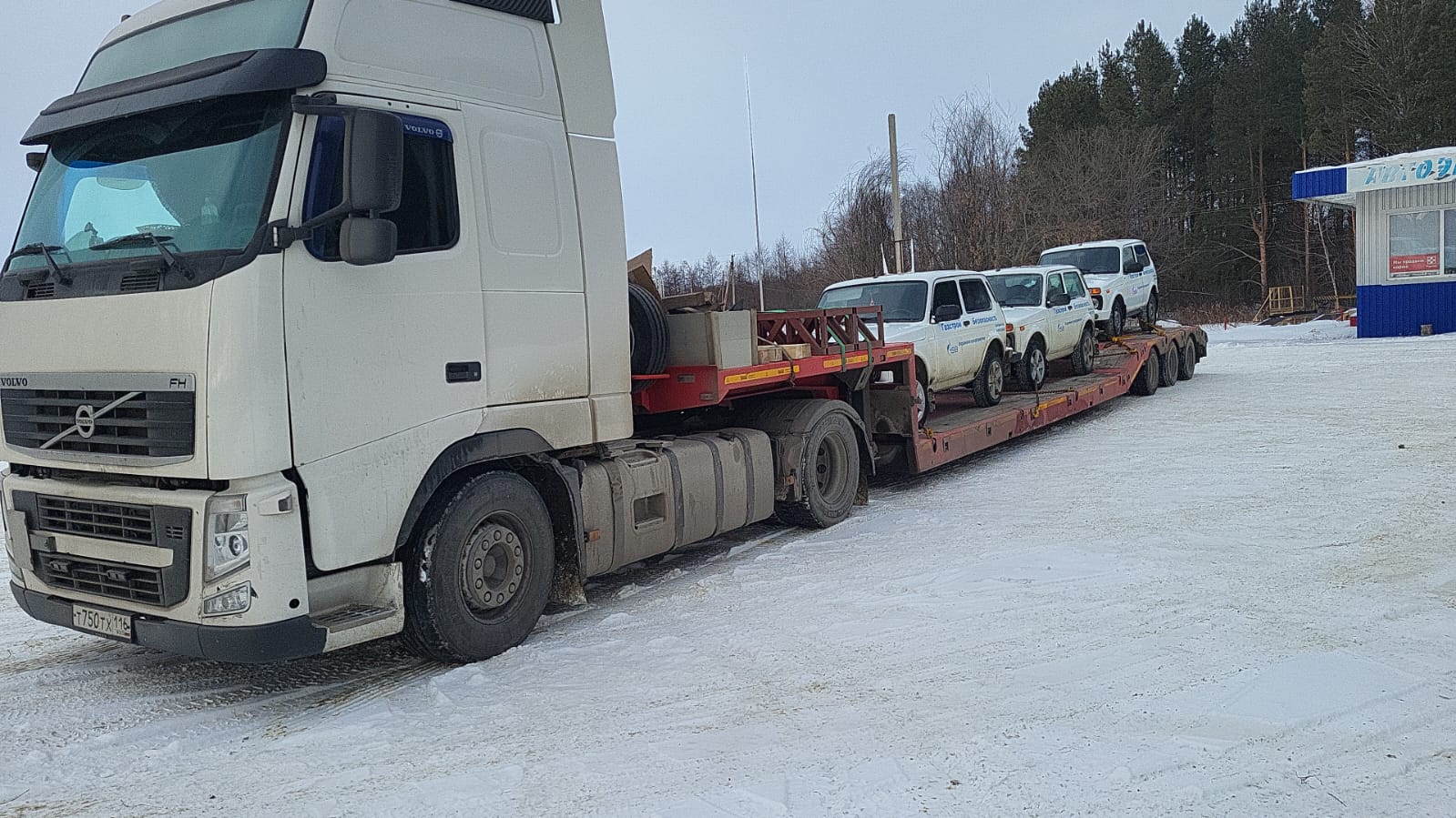 Лада Нива на ходу Петровск - Салават